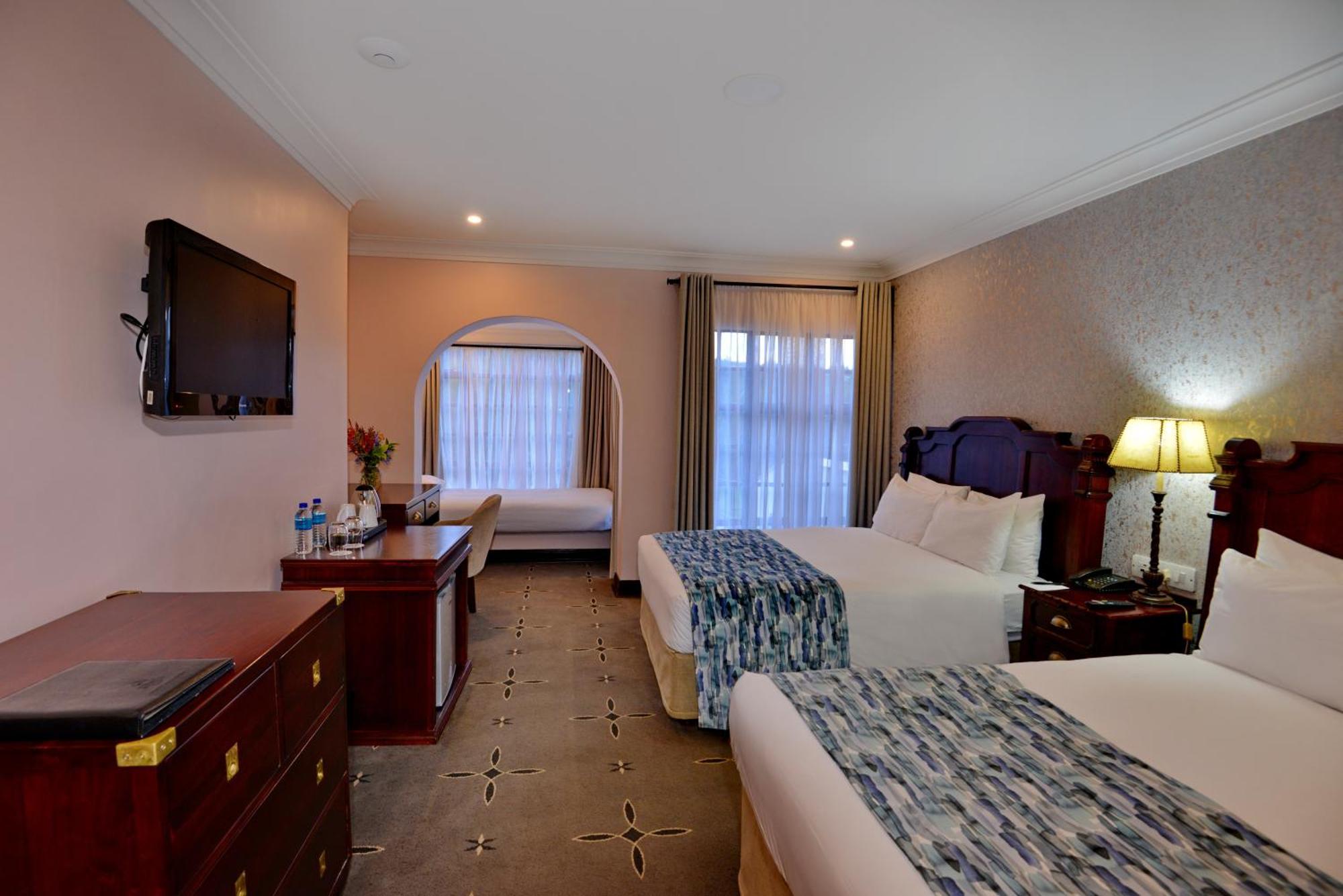 Troutbeck Resort Nyanga エクステリア 写真
